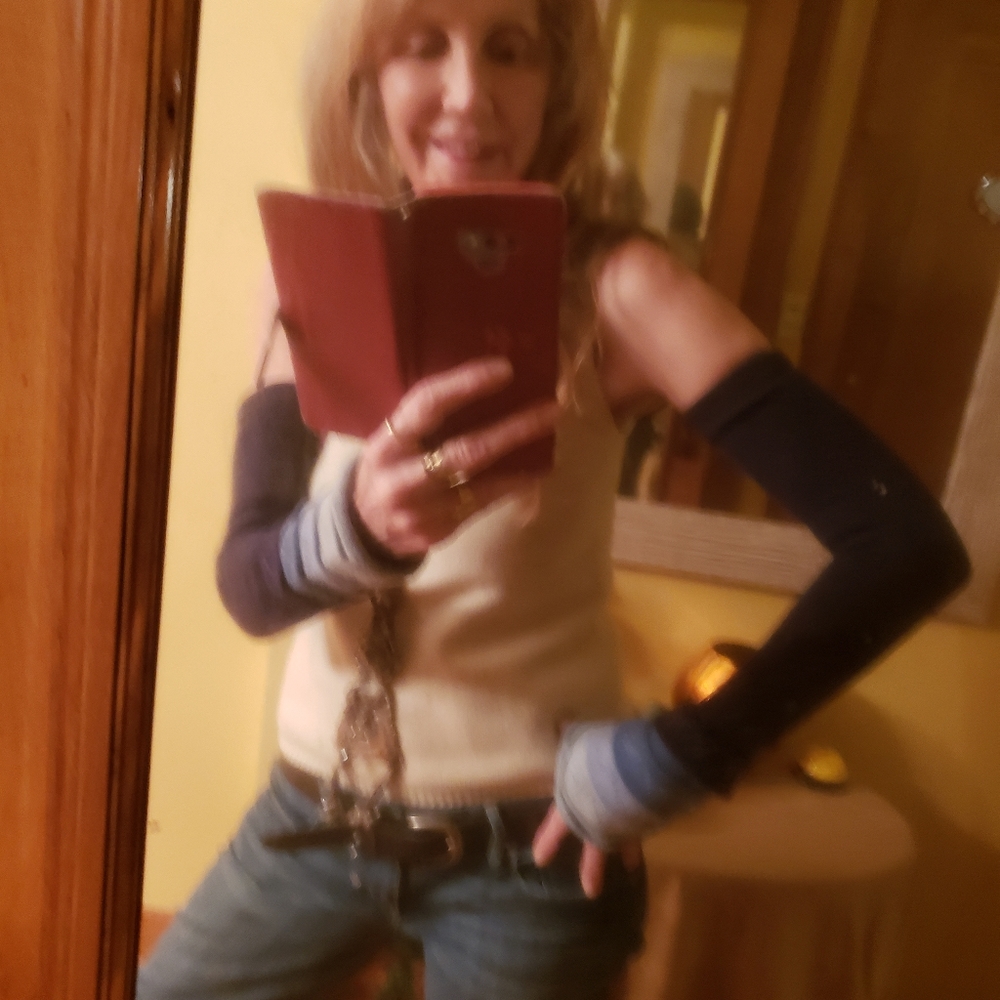 All the way Sexy Gloves in Blue or Orange